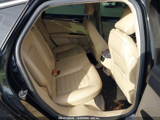 1FA6P0HD2G5121208 Ford FUSION SE
