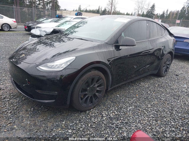 2021 TESLA MODEL Y 5YJYGDEE6MF239697 Photo 1