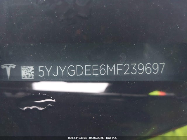 2021 TESLA MODEL Y 5YJYGDEE6MF239697 Photo 8