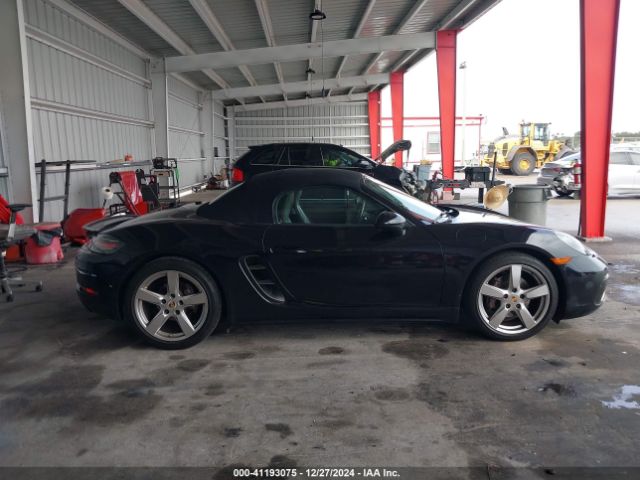 WP0CA2A8XHS220370 Porsche 718 Boxster