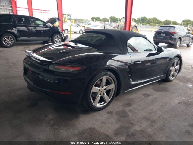 WP0CA2A8XHS220370 Porsche 718 Boxster