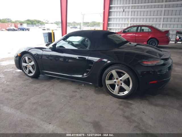 WP0CA2A8XHS220370 Porsche 718 Boxster