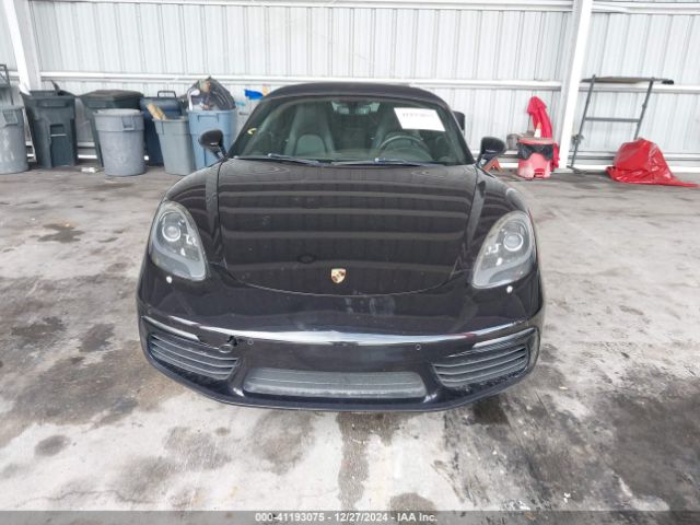 WP0CA2A8XHS220370 Porsche 718 Boxster