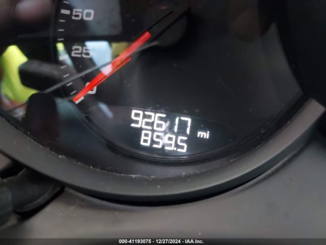 WP0CA2A8XHS220370 Porsche 718 Boxster