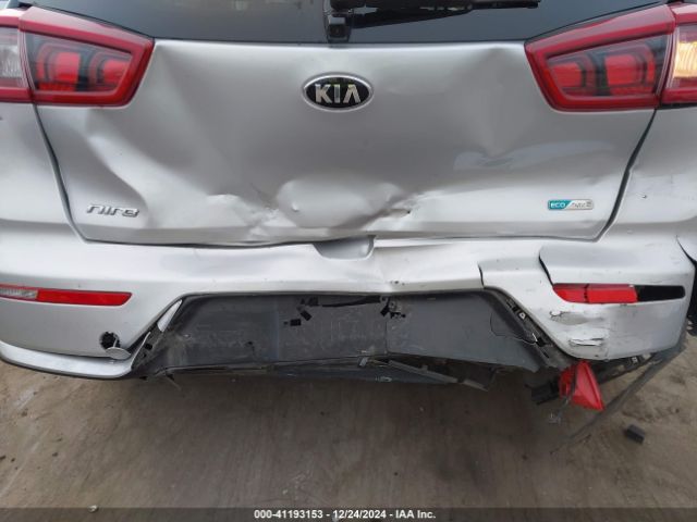 KNDCB3LC1K5235320 KIA NIRO LX