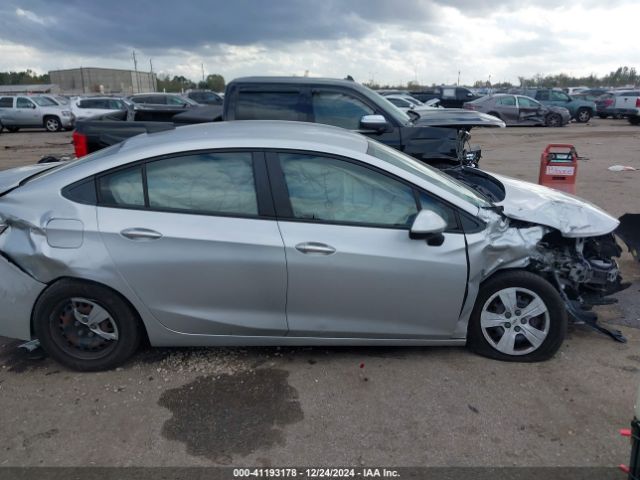 1G1BC5SM3H7279372 Chevrolet Cruze Ls Auto