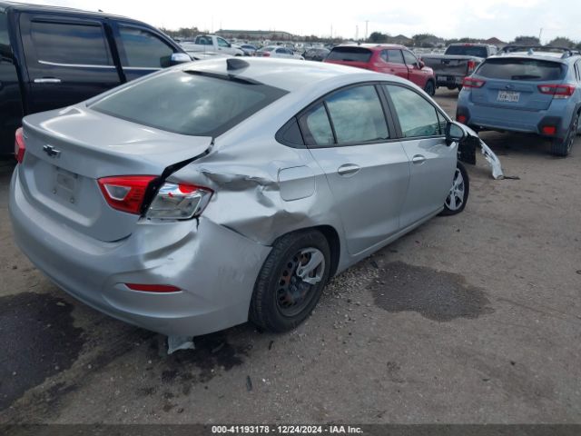 1G1BC5SM3H7279372 Chevrolet Cruze Ls Auto