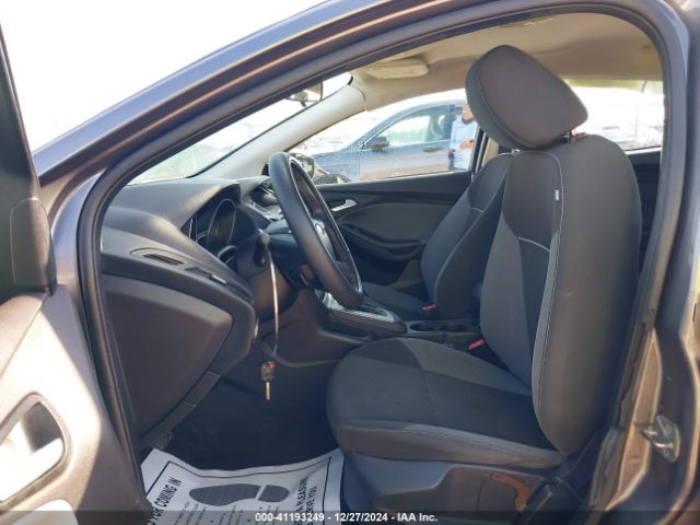 1FADP3K25EL140277 Ford FOCUS SE