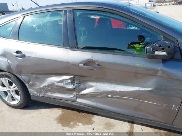 1FADP3K25EL140277 Ford FOCUS SE