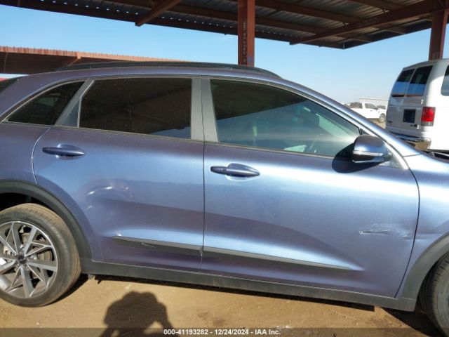 KNDCC3LC2N5495596 KIA Niro Touring Se