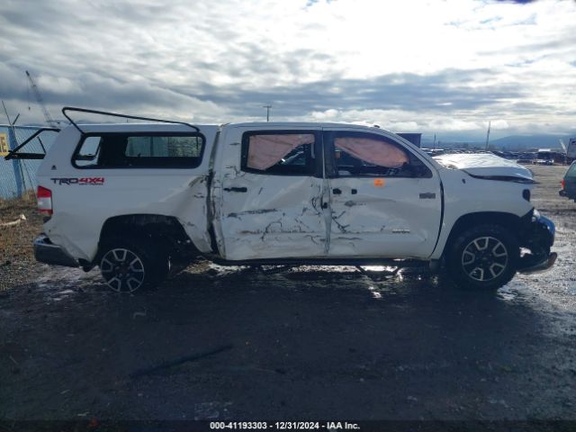 5TFDY5F16JX743584 Toyota Tundra Sr5 5.7l V8
