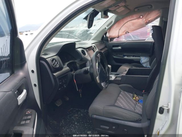 5TFDY5F16JX743584 Toyota Tundra Sr5 5.7l V8
