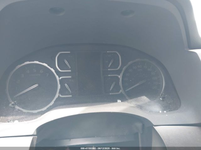 5TFDY5F16JX743584 Toyota Tundra Sr5 5.7l V8