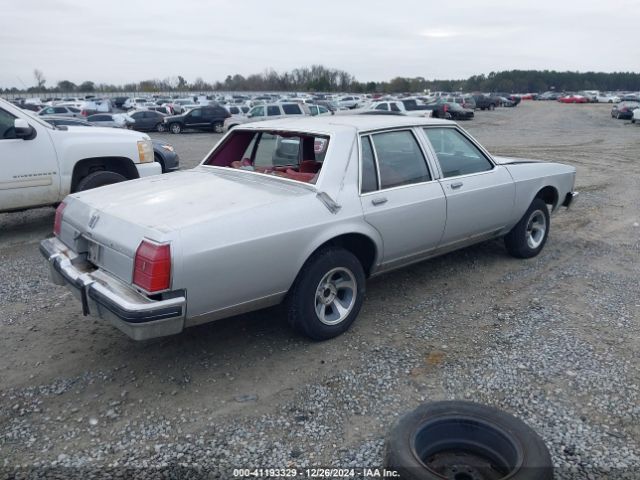 1981 OLDSMOBILE DELTA 88 1G3AY69Y1BM298806 Photo 3
