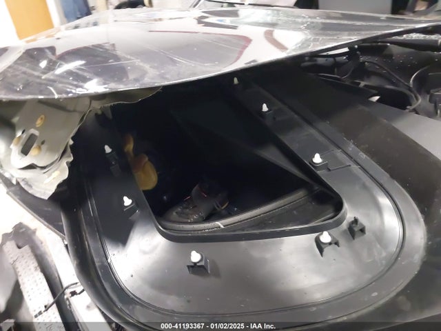 2024 TESLA MODEL Y 7SAYGDEE6RA251193 Photo 9