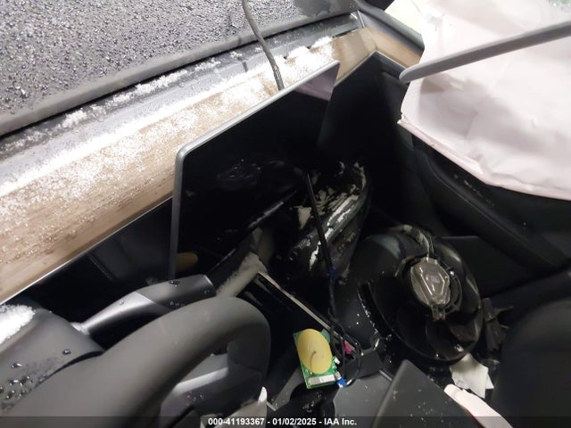 2024 TESLA MODEL Y 7SAYGDEE6RA251193 Photo 6