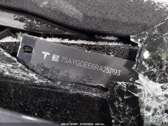 2024 TESLA MODEL Y 7SAYGDEE6RA251193 Photo 8
