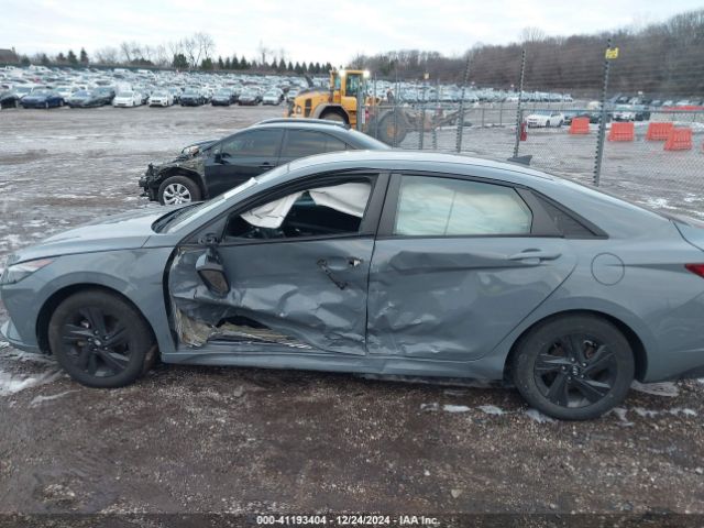 KMHLM4AG4MU123296 Hyundai ELANTRA SEL