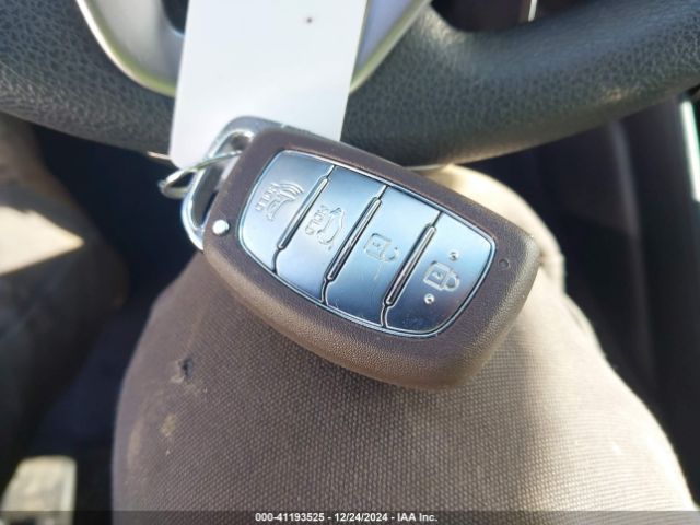 KM8J33A48LU226830 Hyundai Tucson Value