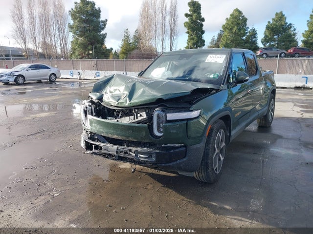 Rivian R1t Adventure 2022 7FCTGAAA8NN008972 Image 2