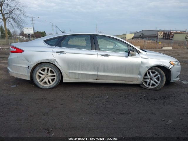 1FA6P0H79G5106750 Ford FUSION SE