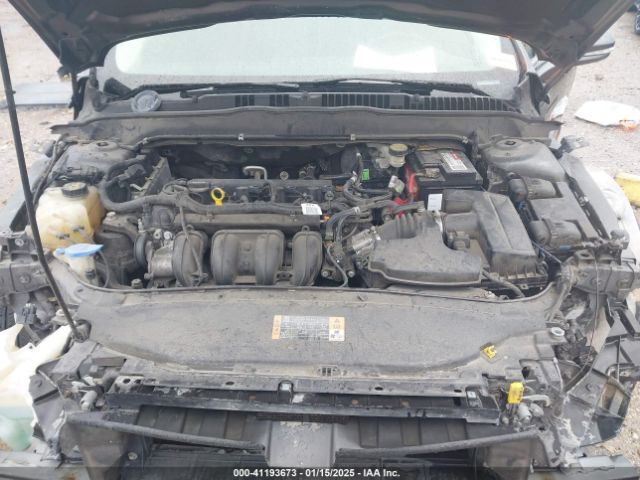 1FA6P0H76F5103965 Ford FUSION SE