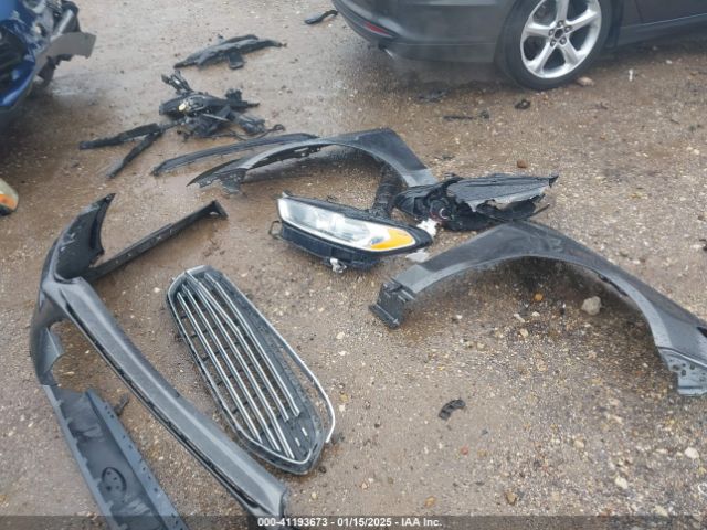 1FA6P0H76F5103965 Ford FUSION SE