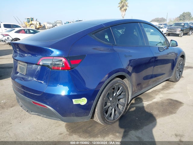 2022 TESLA MODEL Y 7SAYGAEE8NF547022 Photo 3