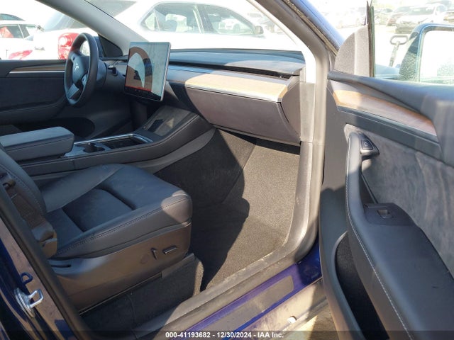 2022 TESLA MODEL Y 7SAYGAEE8NF547022 Photo 4