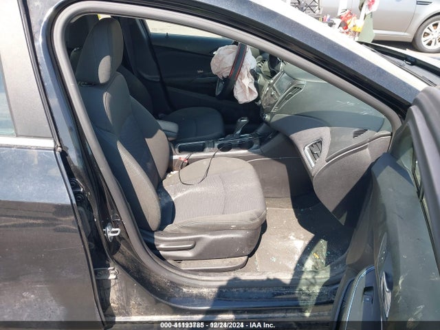 1G1BE5SM3H7272528 Chevrolet Cruze Lt Auto