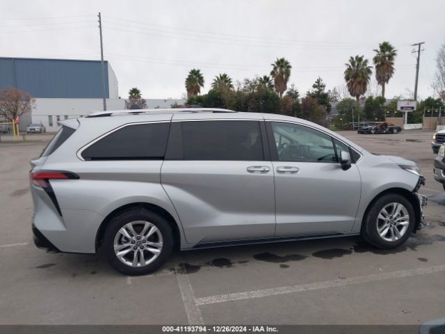 5TDZRKEC3NS095556 Toyota Sienna Limited