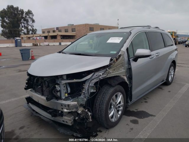 5TDZRKEC3NS095556 Toyota Sienna Limited