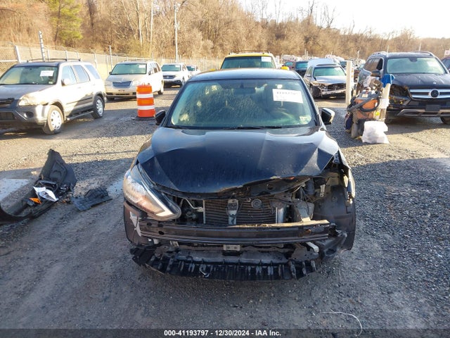 41193797 :رقم المزاد ، 3N1AB7AP7HL670388 vin ، 2017 Nissan Sentra Sv مزاد بيع