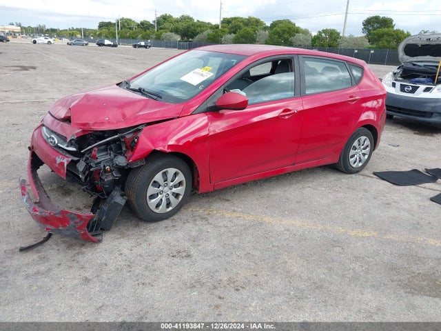 Hyundai ACCENT SE 2017 KMHCT5AE8HU319951 Image 2