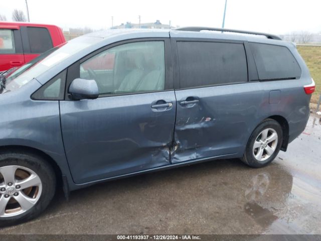 5TDKZ3DC4HS828100 Toyota Sienna Le 8 Passenger