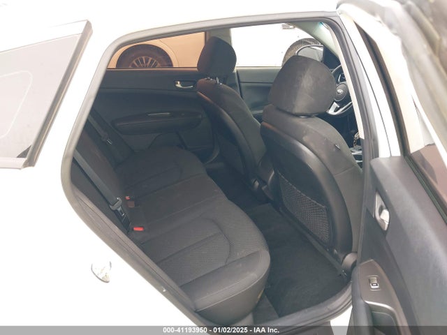 KIA Optima Lx 2019 5XXGT4L36KG351113 Image 8