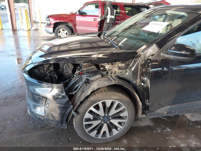 1FMCU9BZ3LUB14195 Ford Escape Se Sport Hybrid