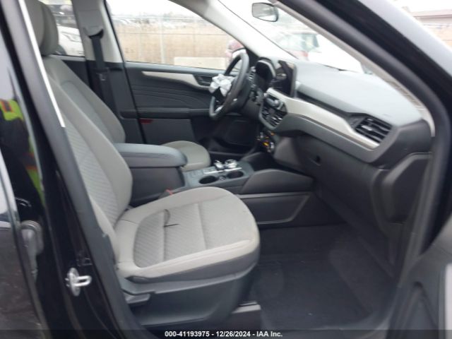 1FMCU9G63NUA99098 Ford ESCAPE SE