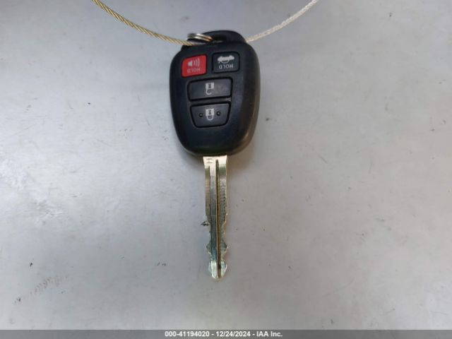 2T1BURHE9GC646400 Toyota COROLLA LE