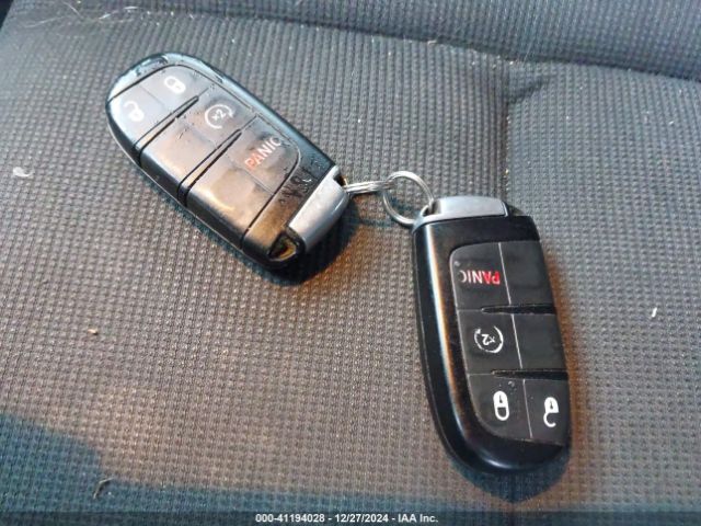 1C4RJFAG2HC782380 Jeep Grand Cherokee Laredo 4x4