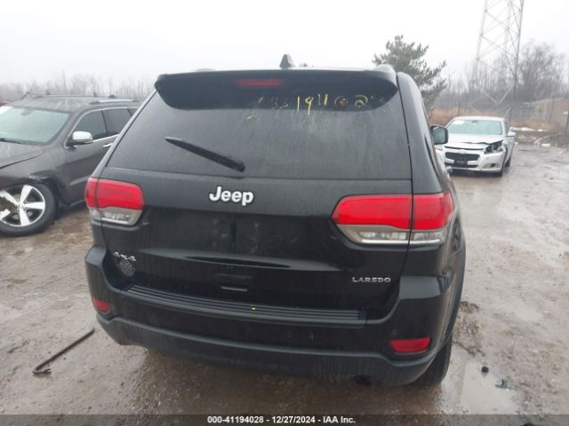 1C4RJFAG2HC782380 Jeep Grand Cherokee Laredo 4x4
