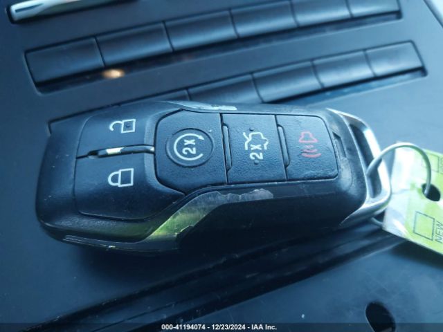 2LMTJ8LR9GBL56099 Lincoln Mkx Reserve