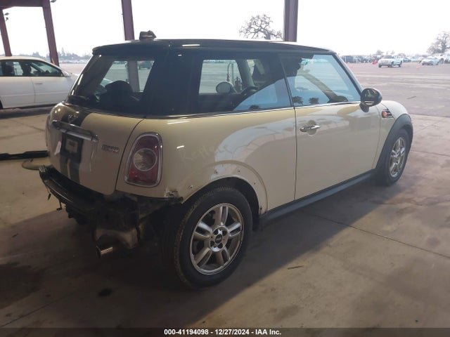 2012 MINI COOPER WMWSU3C55CT542152 Photo 3