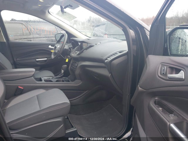 Ford ESCAPE SE 2017 1FMCU9GD8HUD02568 Image 5