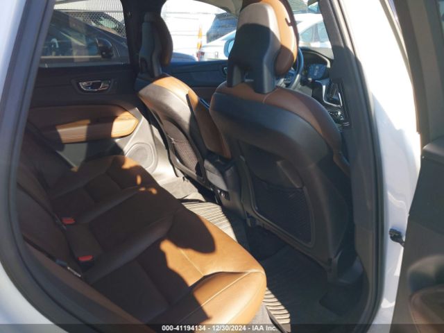 YV4A22RK8J1004594 Volvo Xc60 T6 Momentum
