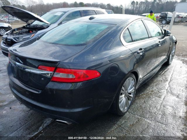 2011 JAGUAR XF SAJWA0FB7BLS14972 Photo 3