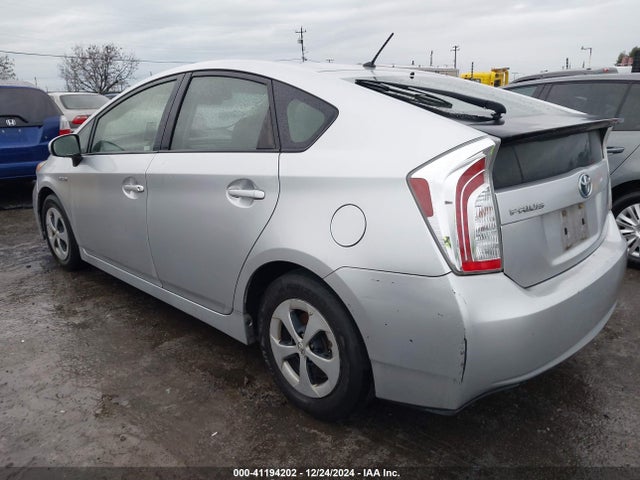 JTDKN3DU3E1744766 Toyota Prius Two