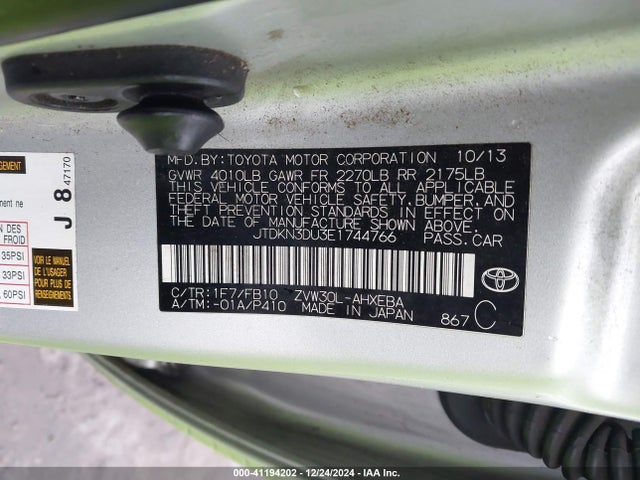 JTDKN3DU3E1744766 Toyota Prius Two
