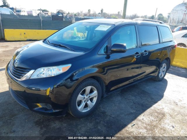 5TDKK3DC5FS621071 Toyota Sienna Le 8 Passenger