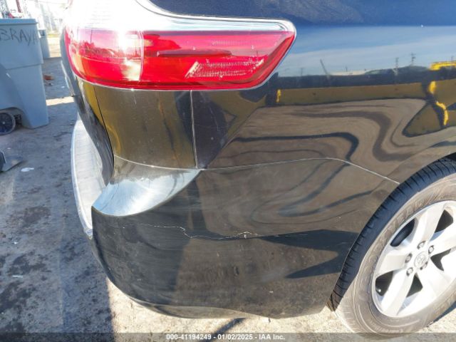 5TDKK3DC5FS621071 Toyota Sienna Le 8 Passenger
